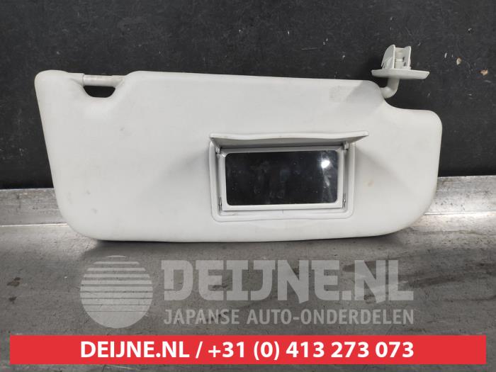 Nissan Qashqai Zonneklep O723360