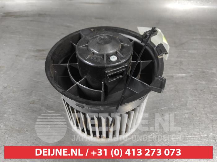 Nissan Qashqai Kachel Ventilatiemotor O723356