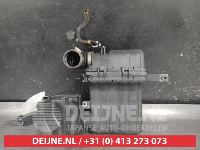 Suzuki Swift Luftfiltergehäuse O723372