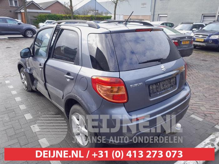Suzuki SX-4 Achterlicht links O723453