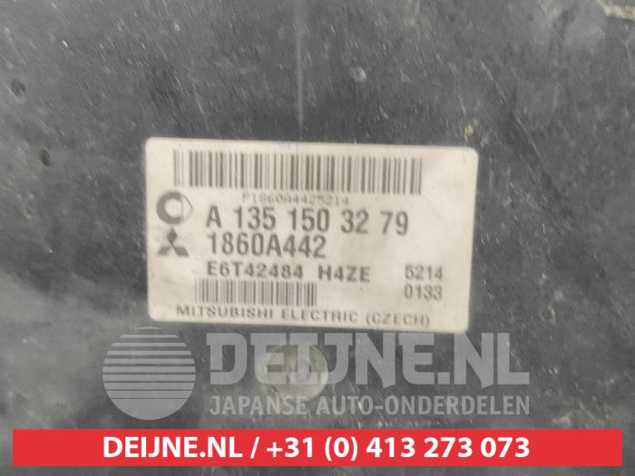 Mitsubishi Colt Steuergerät Motormanagement O723503