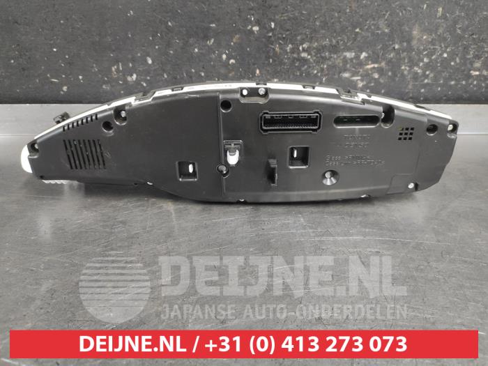 Toyota Verso Tacho - Kombiinstrument KM O723545