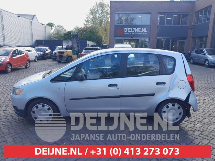 Mitsubishi Colt Extra Ruit 4Deurs links-voor O723569