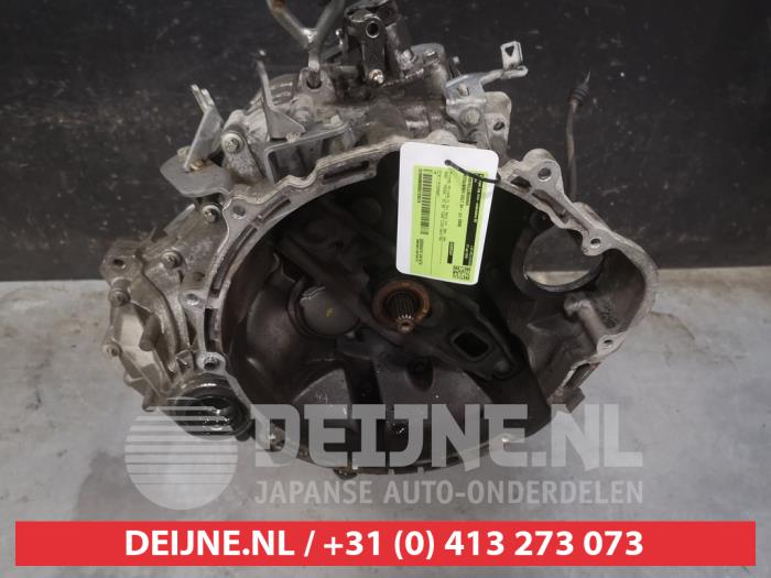 Mitsubishi Colt Versnellingsbak O723575