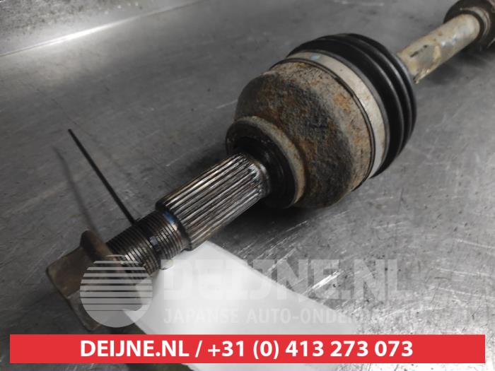 Nissan Qashqai Front drive shaft, right O723580