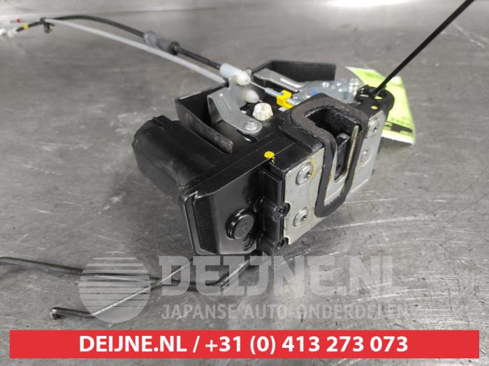 Hyundai I10 Deurslot Mechaniek 4Deurs links-voor O723639
