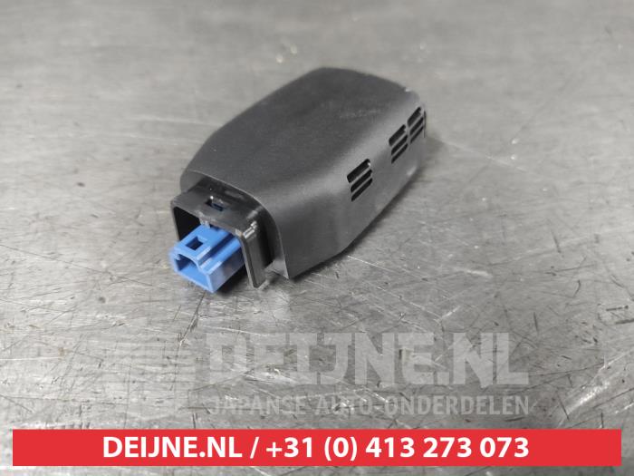 Mazda CX-3 Regensensor O723678