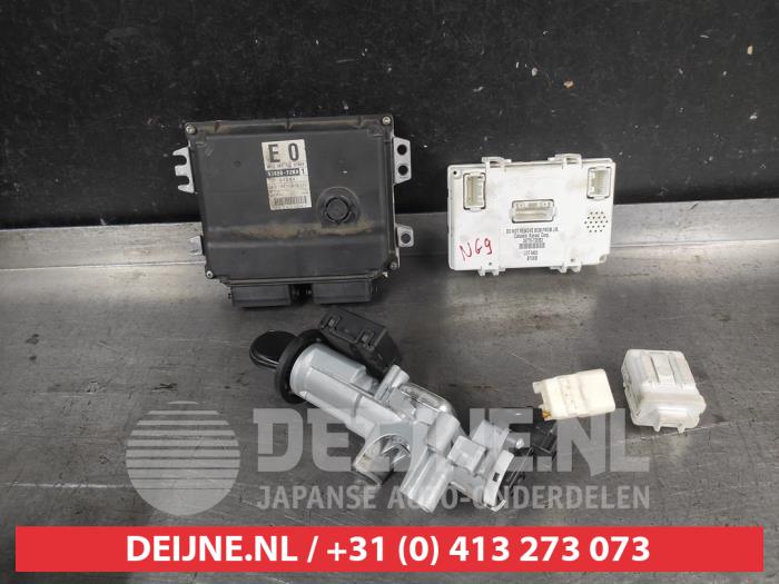 Suzuki Swift Kontaktslot+Sleutel O723738