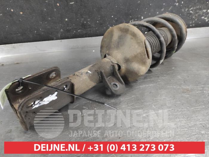 Suzuki Alto Stoßdämpferstrebe links vorne O723772