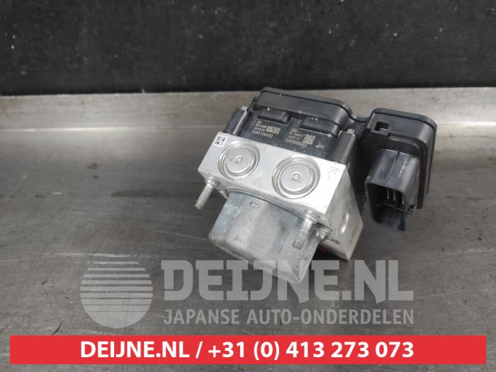 Mitsubishi Space Star ABS Pomp O723783