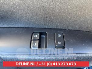 Kia Picanto Multi-functional window switch O723894 photo 3