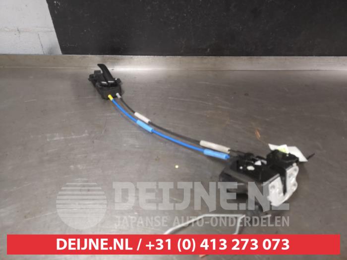 Kia Picanto Deurslot Mechaniek 4Deurs links-voor O723897