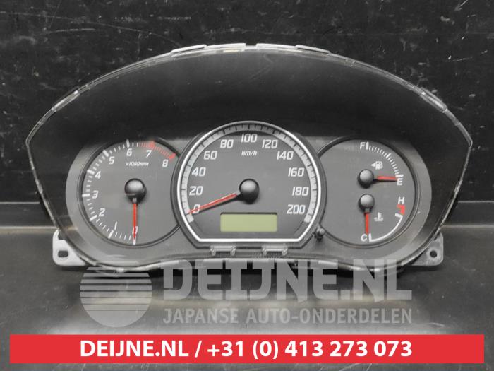 Suzuki Swift Tacho - Kombiinstrument KM O723956