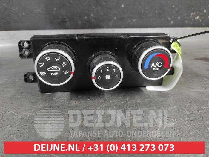 Hyundai Tucson Heater control panel O724295