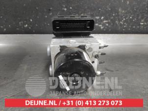 Mazda 5 ABS Pomp O724358 foto 3