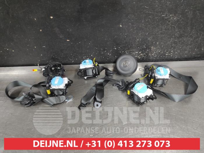 Toyota Yaris Cross Vollzähligkeit Airbags O724371