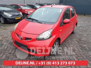 Toyota Aygo Motorkap O724378 foto 3