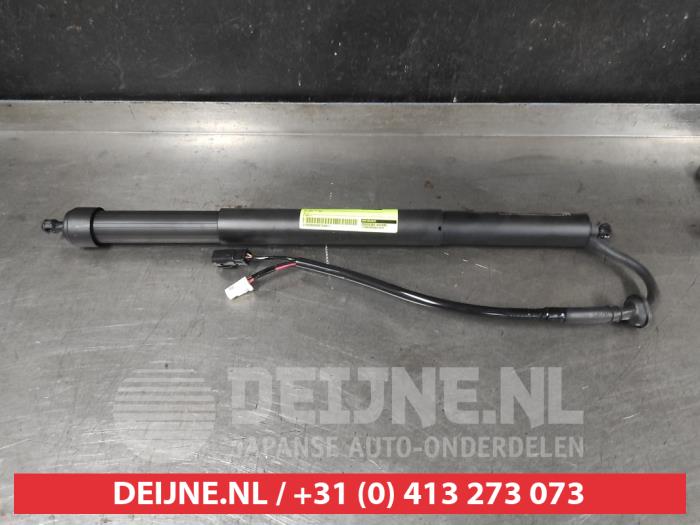Toyota Yaris Cross Gasdämpfer rechts hinten O724411