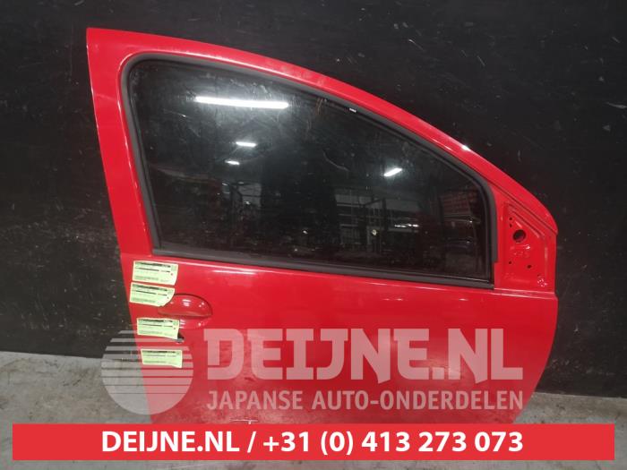 Toyota Aygo Tür 4-türig rechts vorne O724399