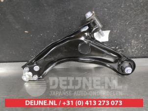 Toyota Yaris Cross Front lower wishbone, right O724415 photo 2
