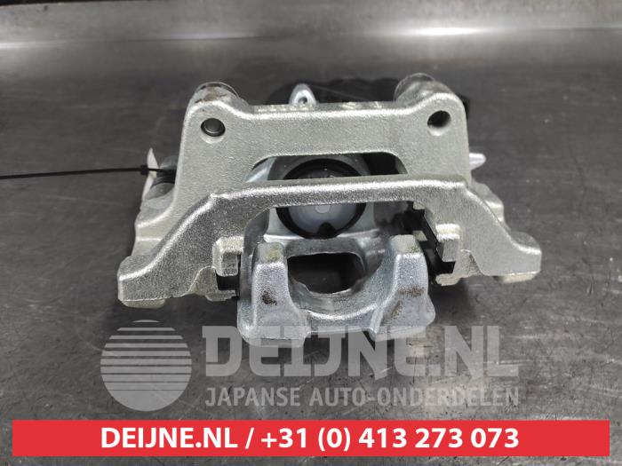 Toyota Yaris Cross Bremszange rechts hinten O724433