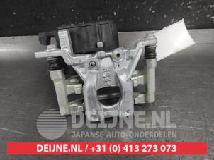 Toyota Yaris Cross Rear brake calliper, right O724433 photo 3