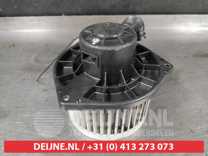 Chevrolet Spark Heating and ventilation fan motor O724497