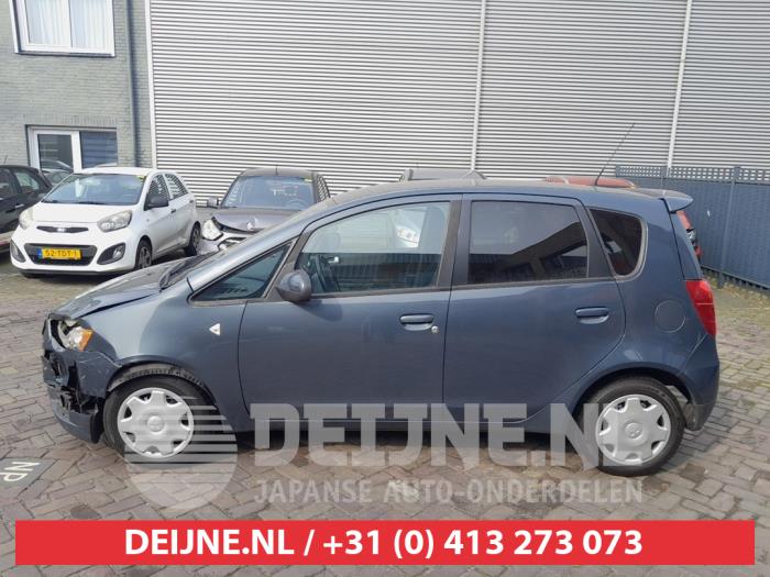 Mitsubishi Colt Extra Ruit 4Deurs links-achter O724486