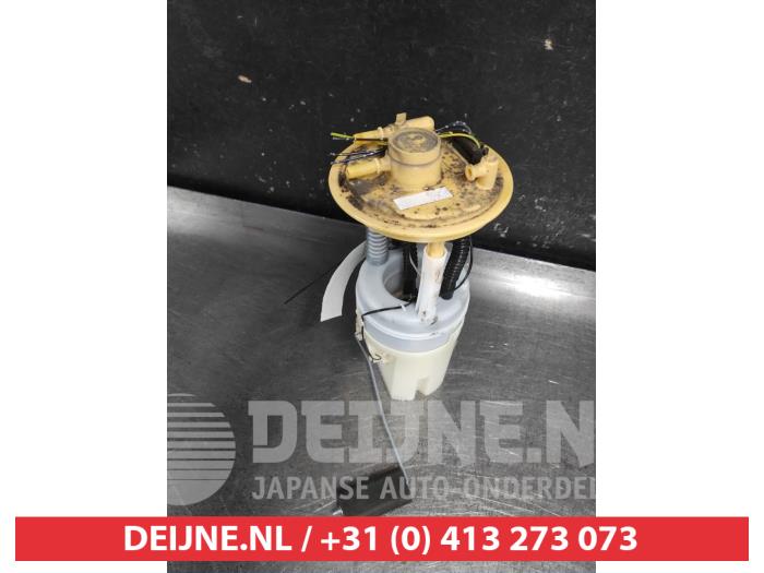 Gebruikte Tank element Pomp Mitsubishi Colt (Z2/Z3) 1.3 16V Prijs € 35,00 Margeregeling aangeboden door V.Deijne Jap.Auto-onderdelen BV