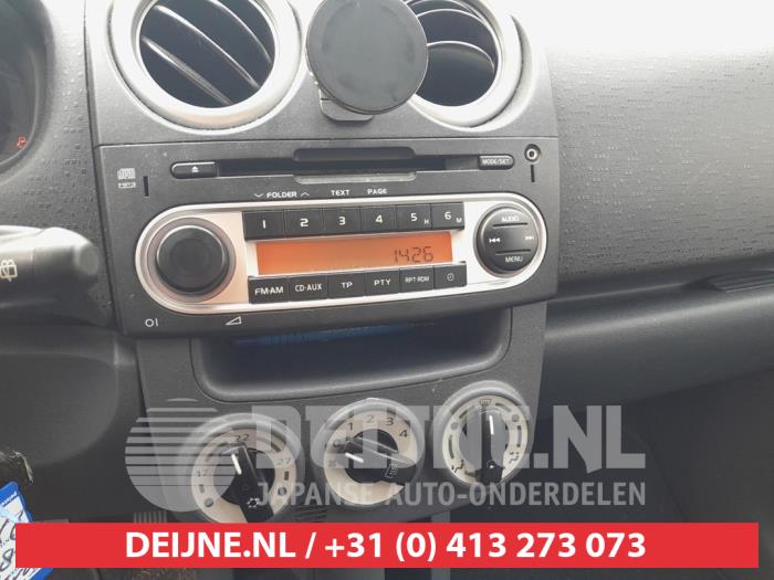 Mitsubishi Colt Kachel Bedieningspaneel O724496