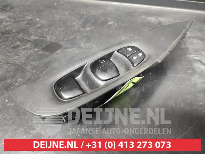 Nissan X-Trail Kombischalter Fenster O724567