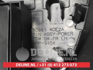 Nissan X-Trail Multi-functional window switch O724567 photo 3
