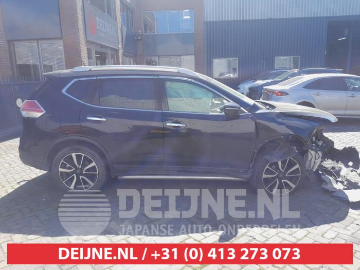 Nissan X-Trail Zusätzliches Fenster 4-türig rechts hinten O724586