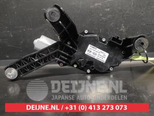 Hyundai I10 Rear wiper motor O724644 photo 2