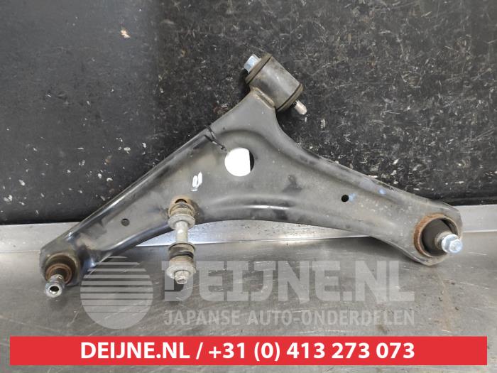 Mitsubishi Space Star Querlenker unten links vorne O724655