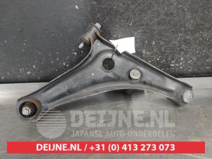Mitsubishi Space Star Draagarm onder links-voor O724655 foto 2