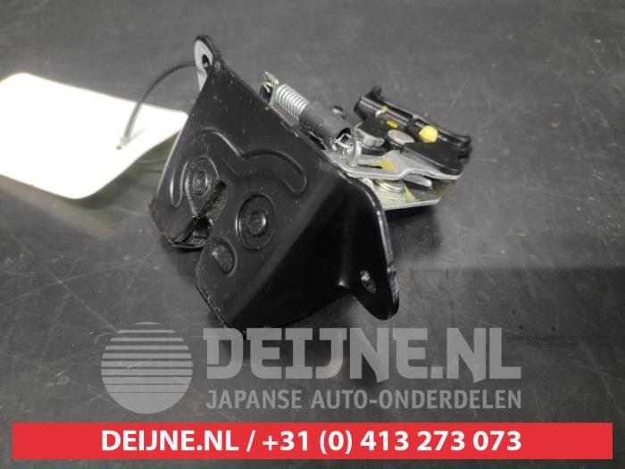 Hyundai I10 Tailgate lock mechanism O724645