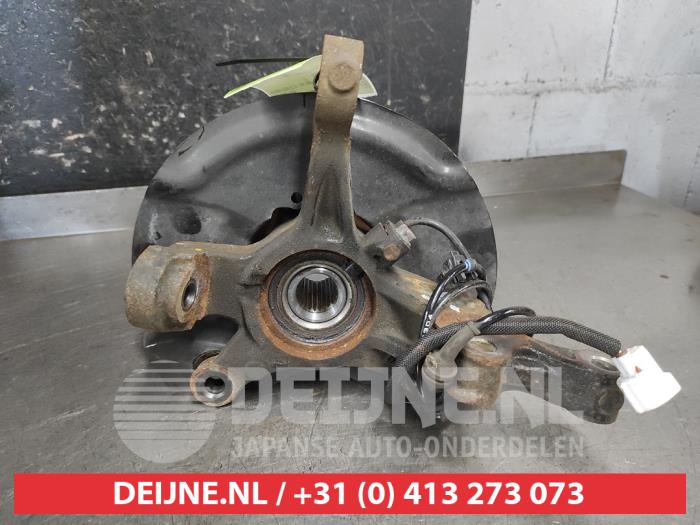 Mitsubishi Space Star Achsschenkel links vorne O724657