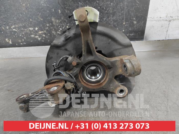 Mitsubishi Space Star Achsschenkel rechts vorne O724658