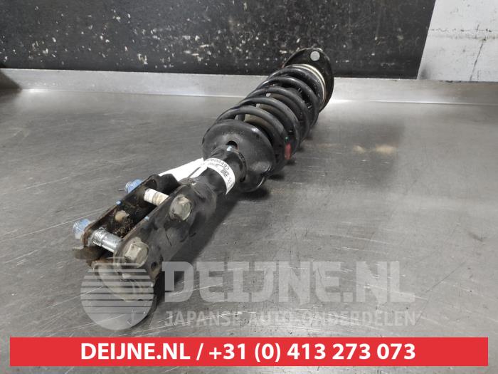 Mitsubishi Space Star Stoßdämpferstrebe links vorne O724663