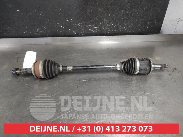 Toyota Yaris Antriebswelle links vorne O724682