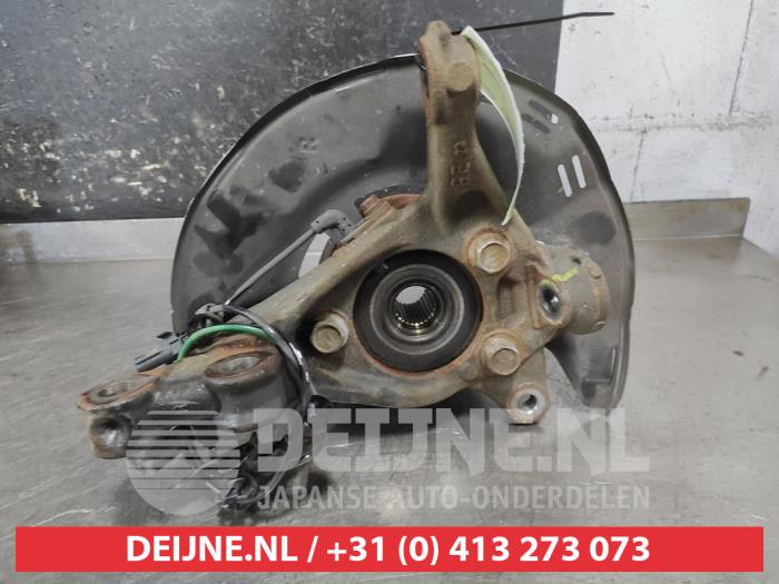 Toyota Yaris Achsschenkel rechts vorne O724687