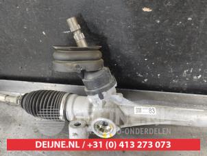 Toyota Yaris Lenkgetriebe O724688 foto 2