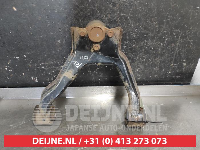 Mitsubishi Pajero Querlenker oben rechts vorne O724699