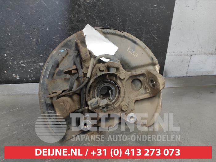 Mitsubishi Pajero Achsschenkel links vorne O724700