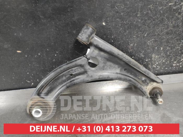 Suzuki Swift Querlenker unten rechts vorne O724789