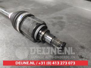 Suzuki Swift Aandrijfas links-voor O724793 foto 3