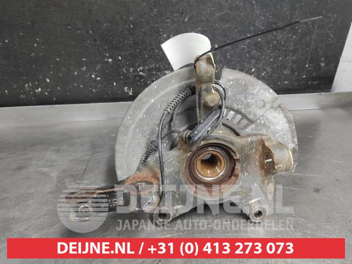 Nissan Juke Fusee rechts-voor O724828