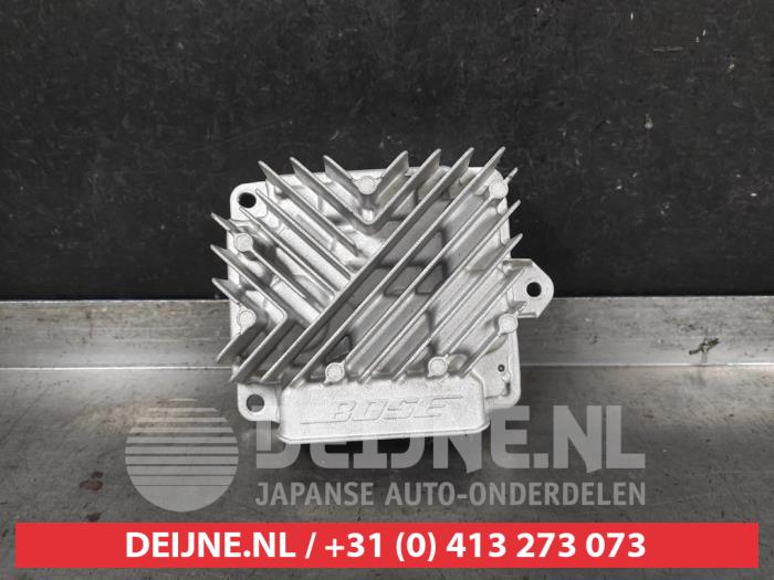 Nissan Juke Radio versterker O724859