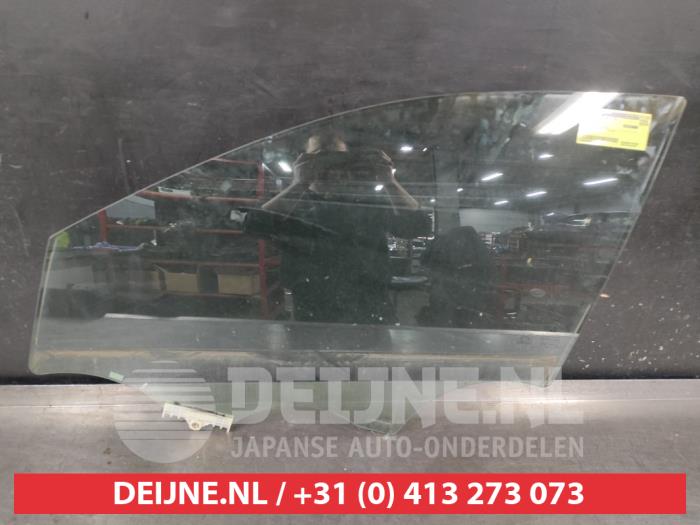 Kia Niro Türscheibe 4-türig links vorne O724915